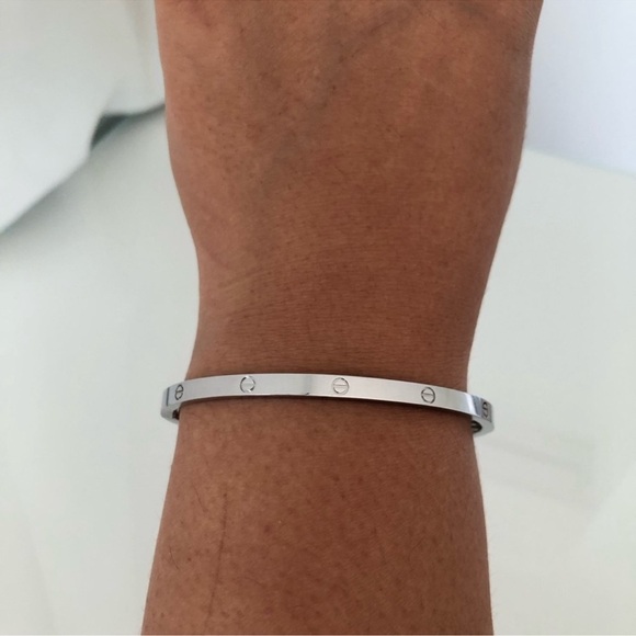 NEW Small Model Screw Cuff Bangle Love Bracelet with Screwdriver in Silver - Picture 4 of 8